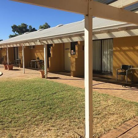 Carnarvon Caravan Park Bagian luar foto