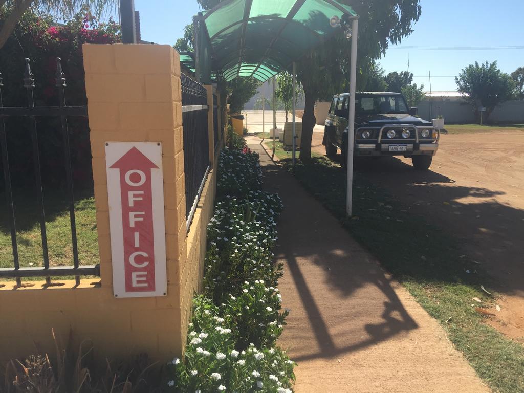 Carnarvon Caravan Park Bagian luar foto