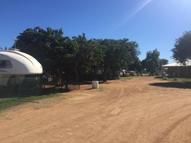 Carnarvon Caravan Park Bagian luar foto
