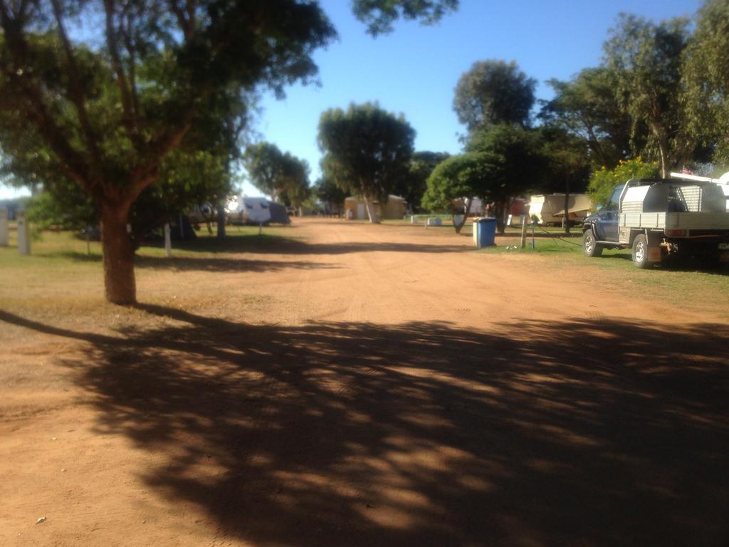 Carnarvon Caravan Park Bagian luar foto