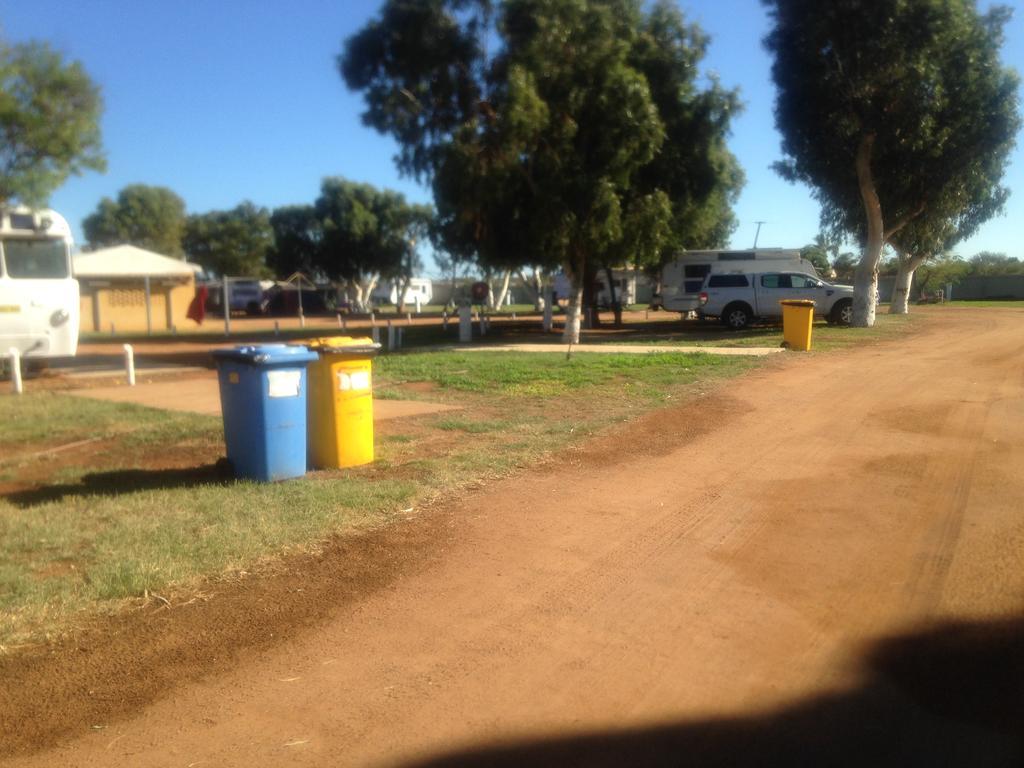 Carnarvon Caravan Park Bagian luar foto